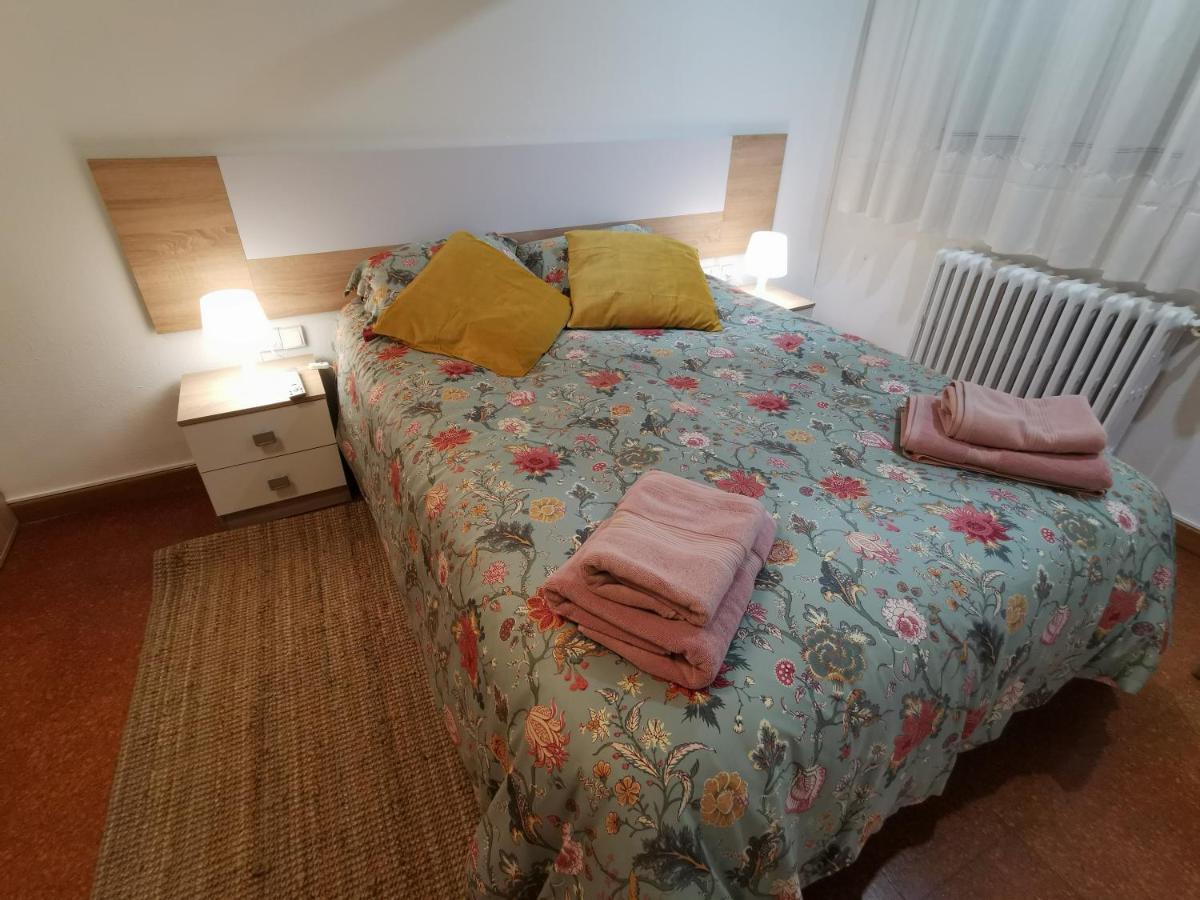 Comoda Vivienda En Huesca Ngoại thất bức ảnh